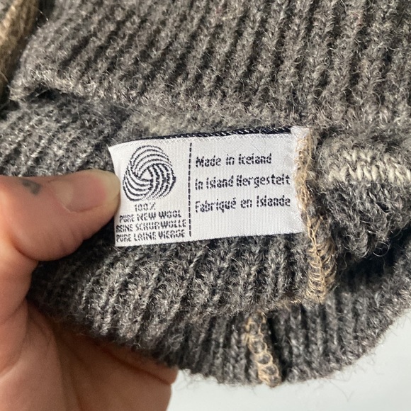 Samband of Iceland - Picture 4 of 6